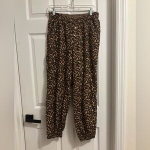 AERIE Leopard Print Jogger Lounge Pants size Large